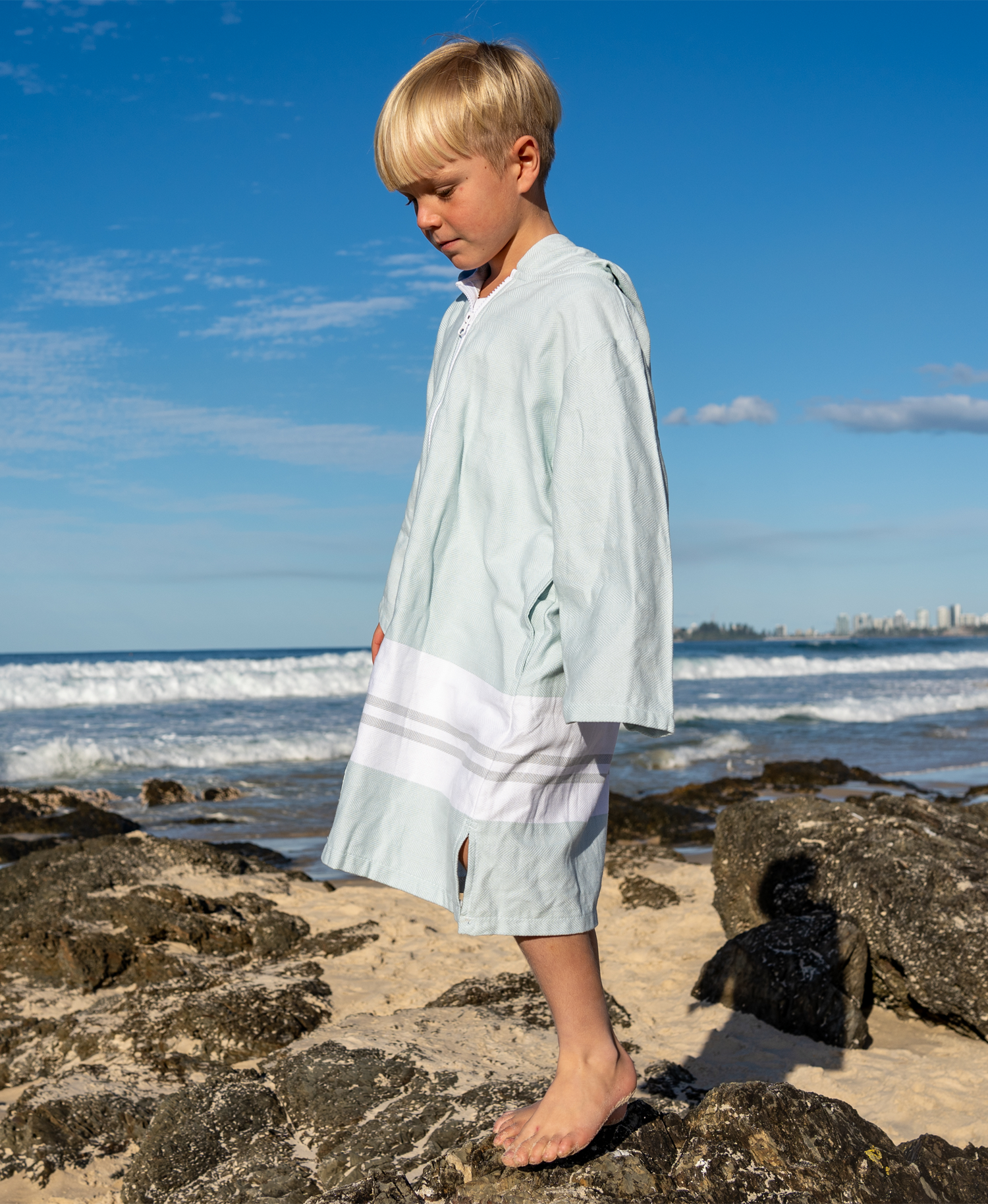 RETRO GROOVE YOUTH TOWEL PONCHO - HOODED TOWEL